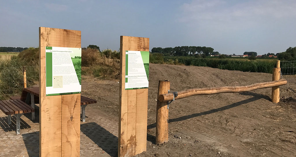 Ecologisch infoborden, Europees Hardhout. Klant: Barisdam kortemark.
