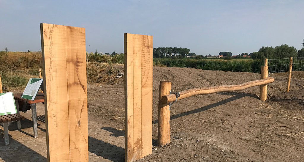 Ecologisch infoborden, Europees Hardhout. Klant: Barisdam kortemark.